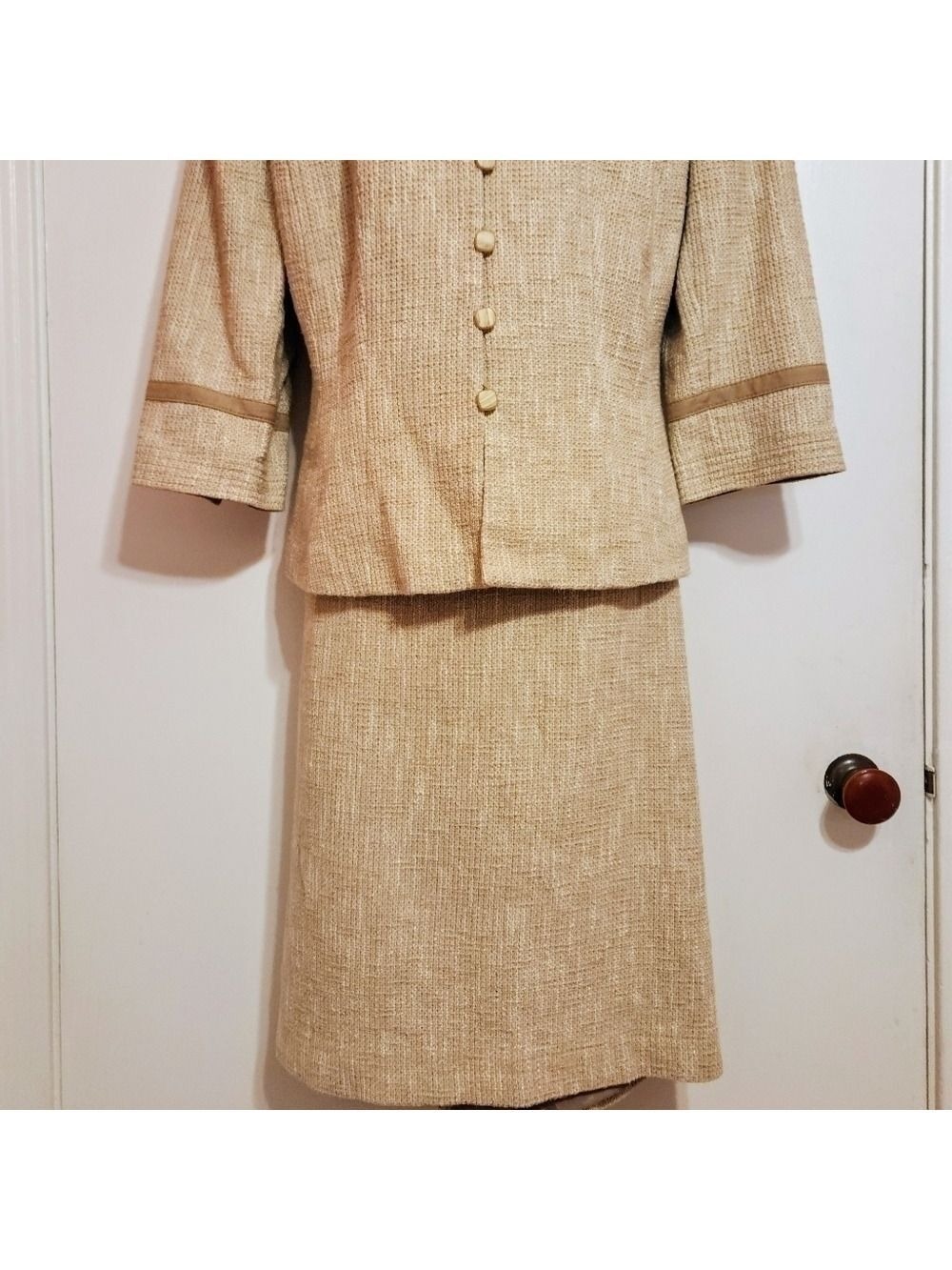 Kasper Beige Woven Blazer Skirt Suit Size 14 - Picture 4 of 12